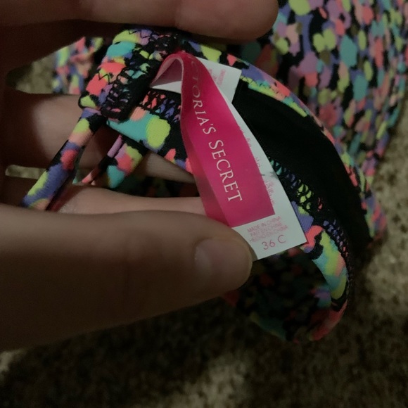 Victoria Secret Push Up Cup Swim Top - Picture 2 of 2